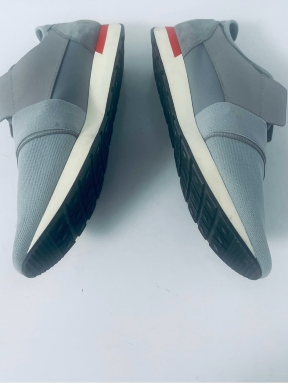 Balenciaga Men's Gray Suede Low-Top Sneakers with Red Heel Accent - Picture 12 of 13